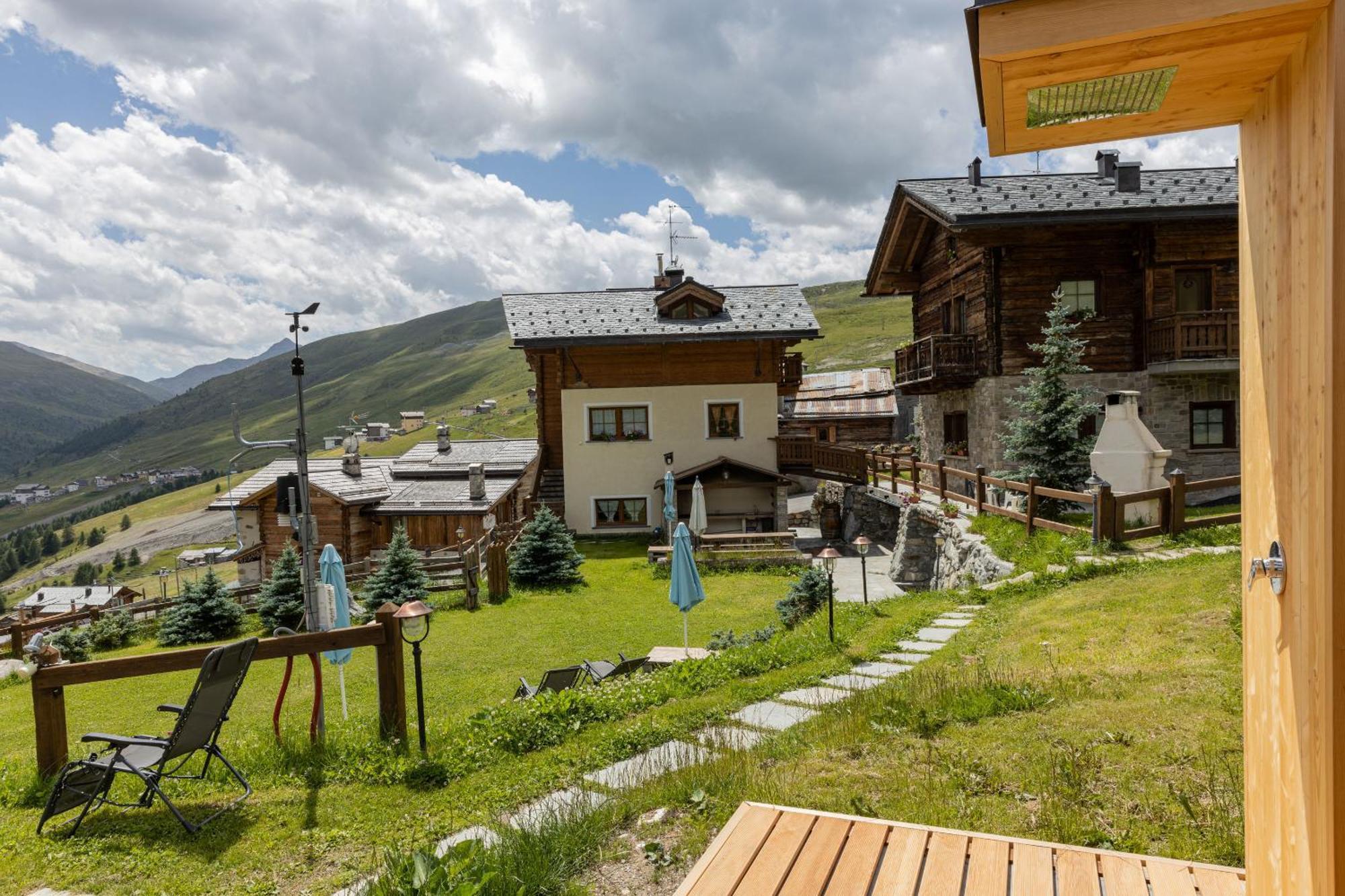 Апартаменти Pianeta Oro Avamposto Meteo Лівіньо Екстер'єр фото